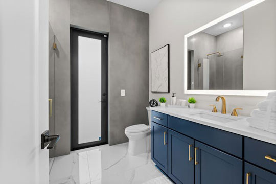 18 Modern Bathroom Wall Decor Ideas to Refresh Your Space Instantly